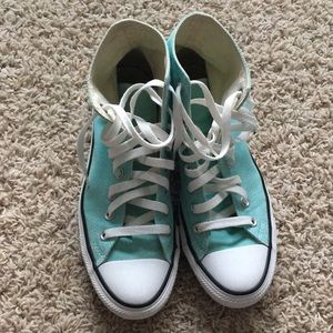 Mint converse